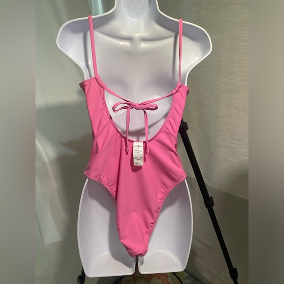 NWOT Cupshe light pink one piece bathing suit size M - Picture 3 of 4